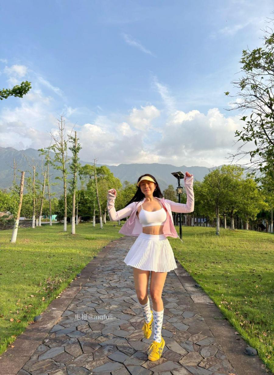 鹿瑶 2025-05-07 09:43:45 日期之前微密圈 资源合集 照片100p 第65张