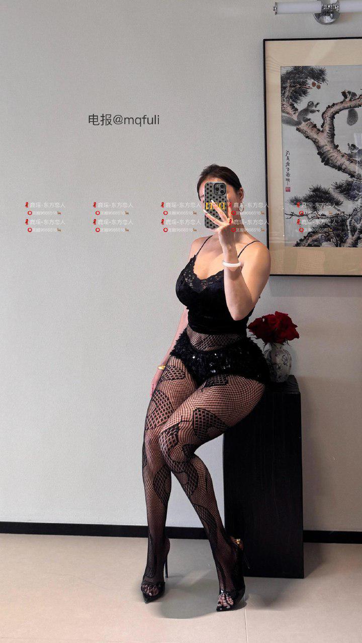 鹿瑶 2025-05-22 15:26:29 日期之前微密圈 资源合集 照片52p 第14张