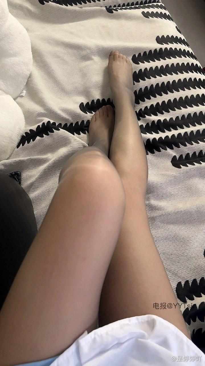 婷婷的小秘密 2025-05-25 16:25:00 原谅我 我只是很爱拍摄的宝宝 😘 第3张