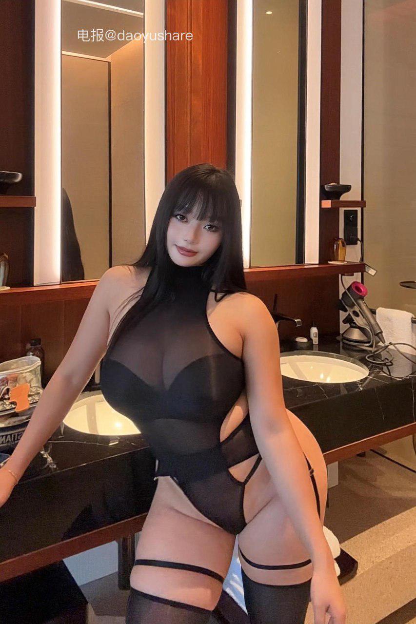 奈奥米Naomi 截止2025-06-04前 照片402p 第245张