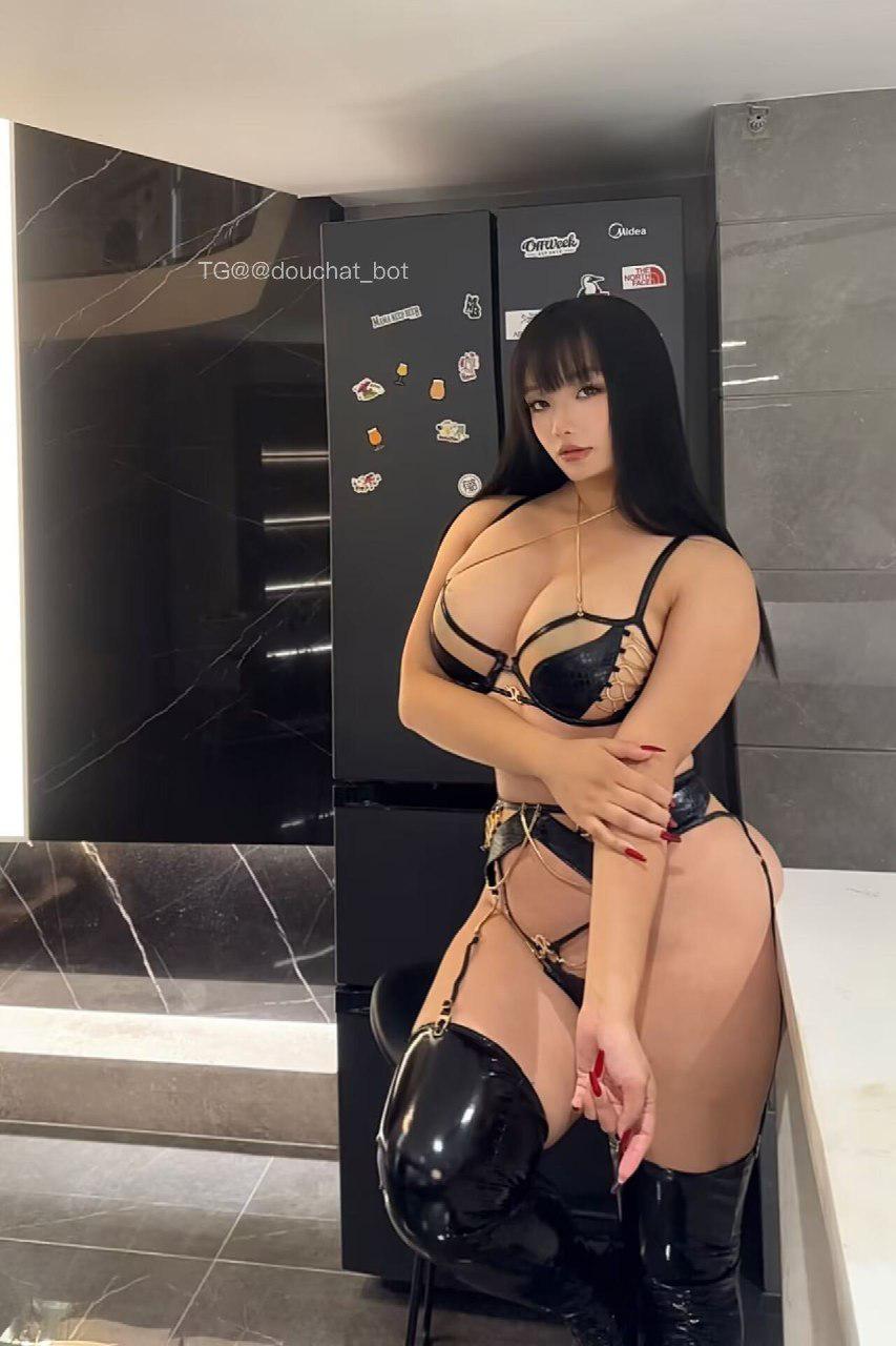 奈奥米Naomi 截止2025-06-04前 照片402p 第295张