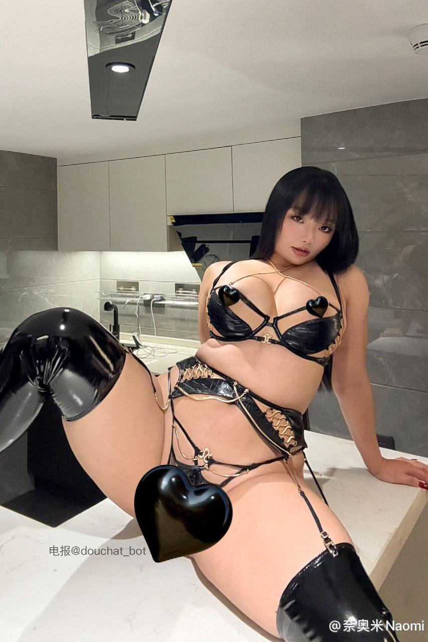 奈奥米Naomi 截止2025-06-04前 照片402p 第284张