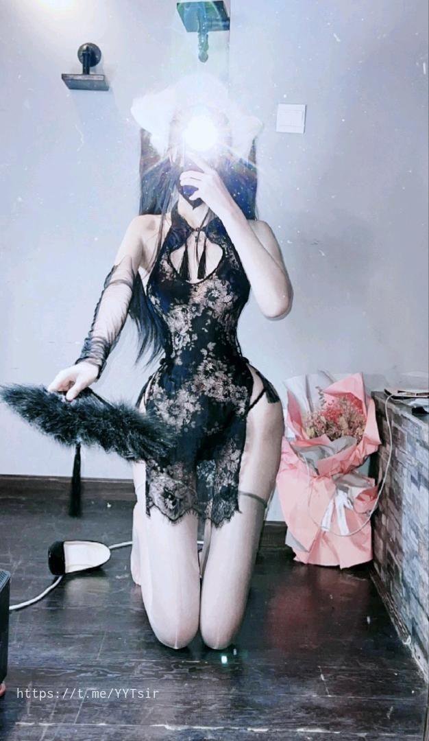 小艾根本吃不饱 2023-11-18 16:01:27 床边的纸一半用来擦鼻子 第2张