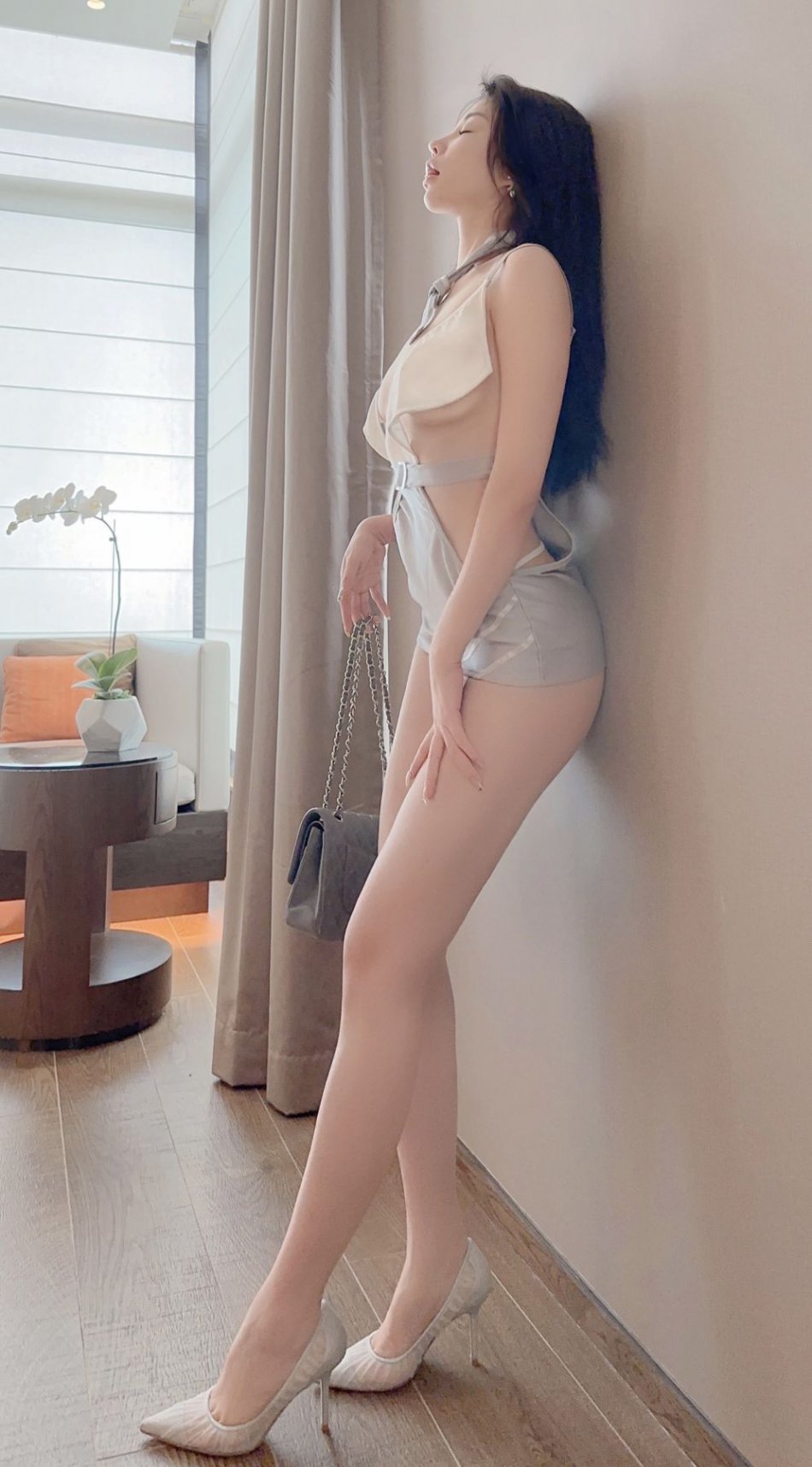徐莉芝Booty 2024-08-08 23:56:22 一定是个尽忠职守的好秘书